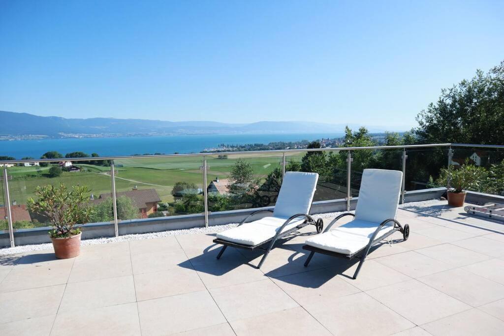 Chalet With Stunning Lake And Mountain Views Avec Une Vue A Couper Le Souffle, Une Spacieuse Terrasse Et Jardin Chatillon  Exterior photo