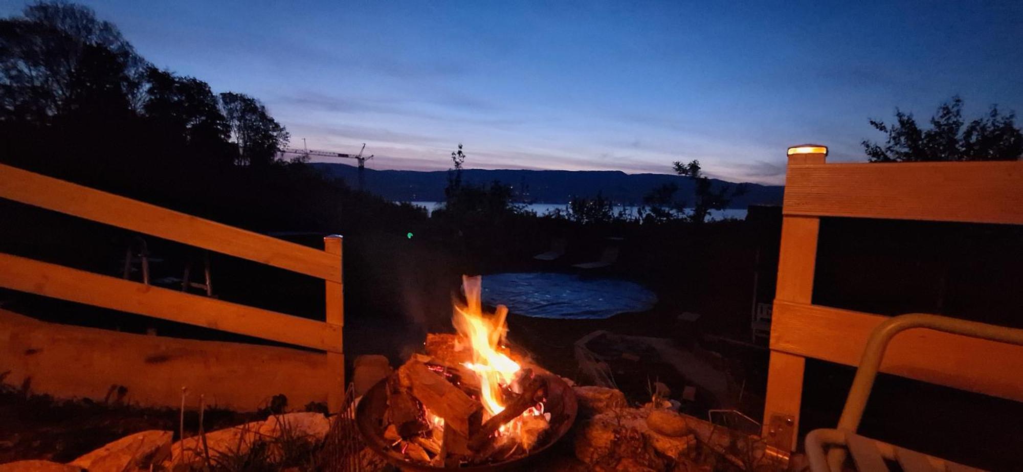 Chalet With Stunning Lake And Mountain Views Avec Une Vue A Couper Le Souffle, Une Spacieuse Terrasse Et Jardin Chatillon  Exterior photo